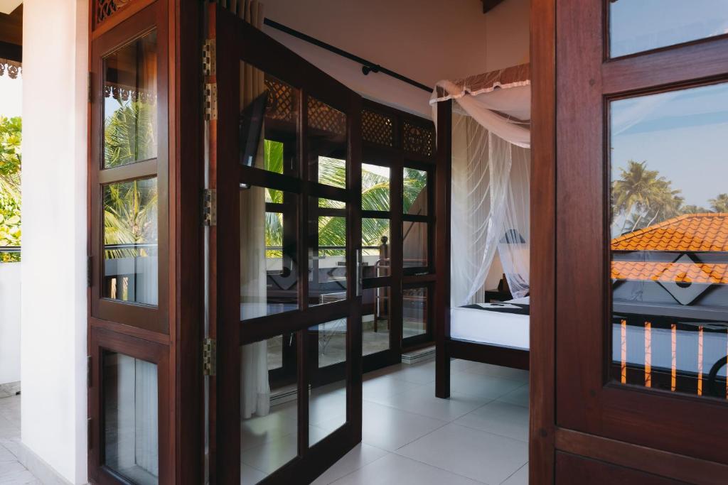 Amal Beach Hotel - 9