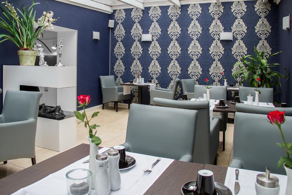 Haus Hotel & Pension Villa Laluna - 8