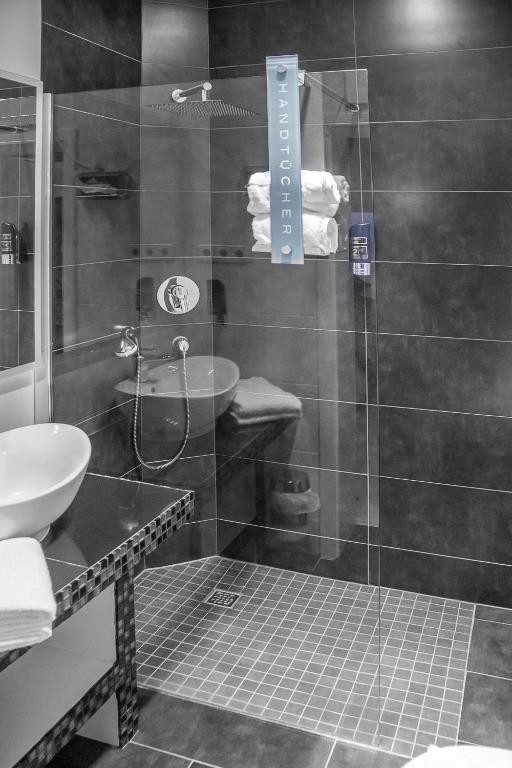 Haus Hotel & Pension Villa Laluna - 5