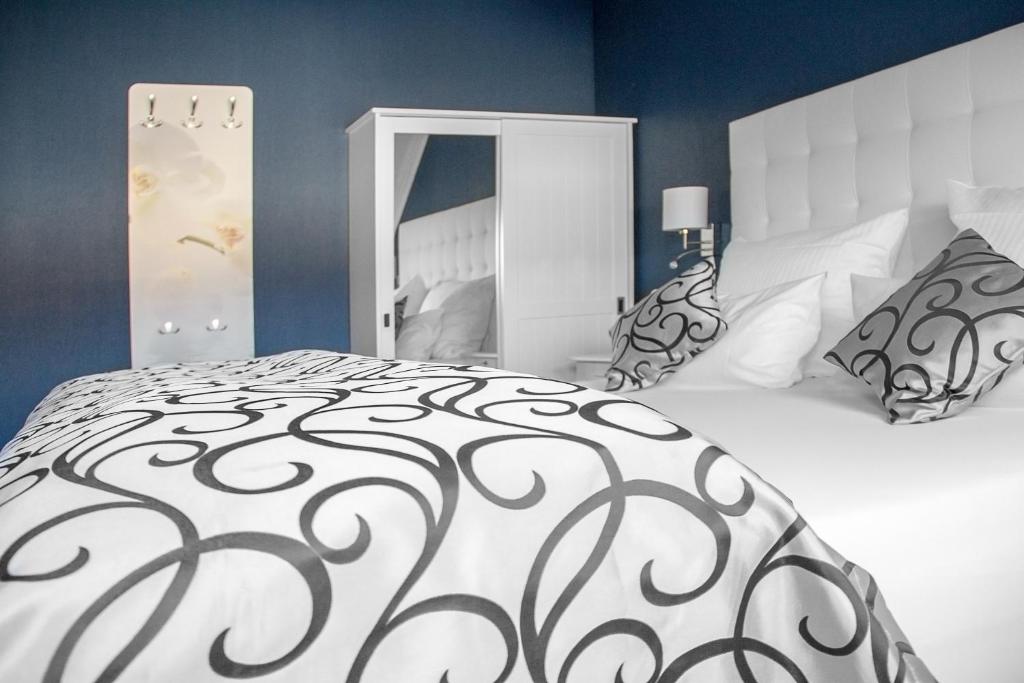 Haus Hotel & Pension Villa Laluna - 17