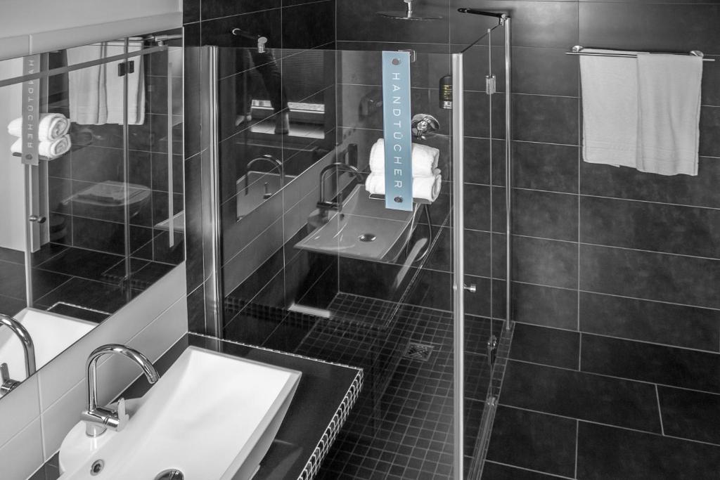 Haus Hotel & Pension Villa Laluna - 3