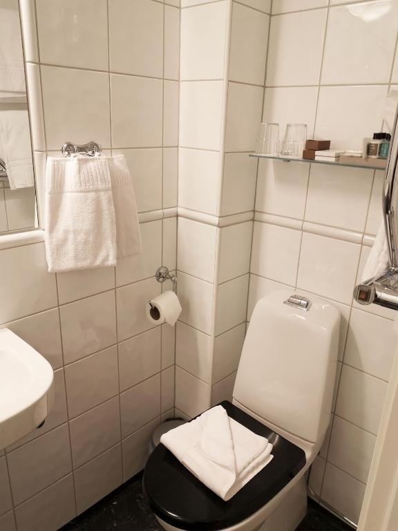 Koupelna v ubytování Korstäppans Herrgård