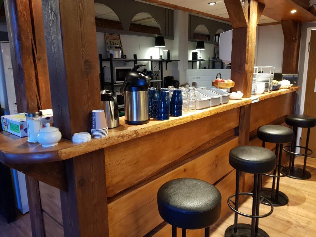 Lounge nebo bar v ubytování Brukshotellet Skinnsberg