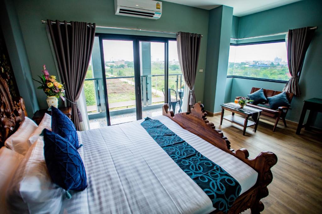 Chunlee Grand Korat - 