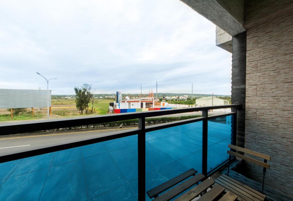 Bazén v ubytování Sky Young Homestay nebo v jeho okolí