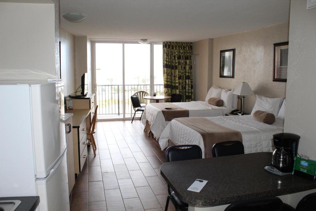 Cove Motel Oceanfront - 