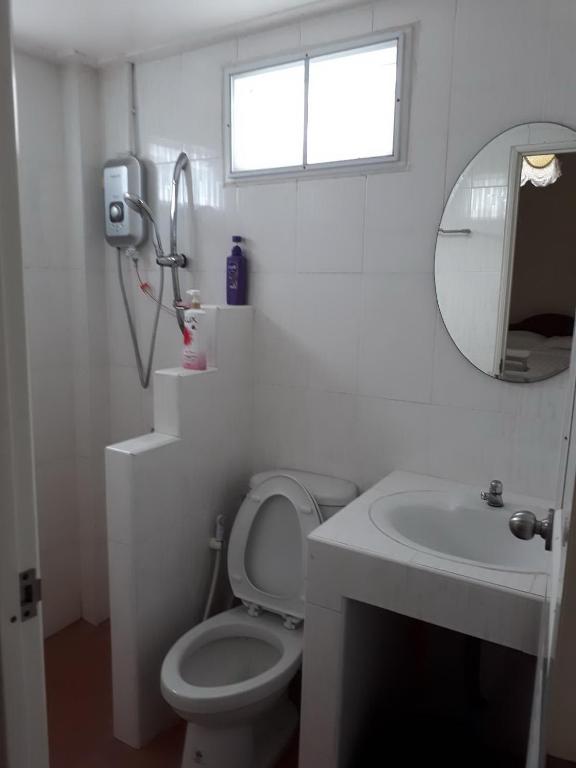Farsai Homestay - Habitación Doble Con Baño Privado