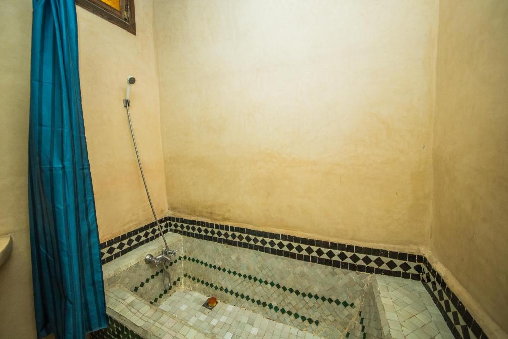 Koupelna v ubytování Riad L'Artiste