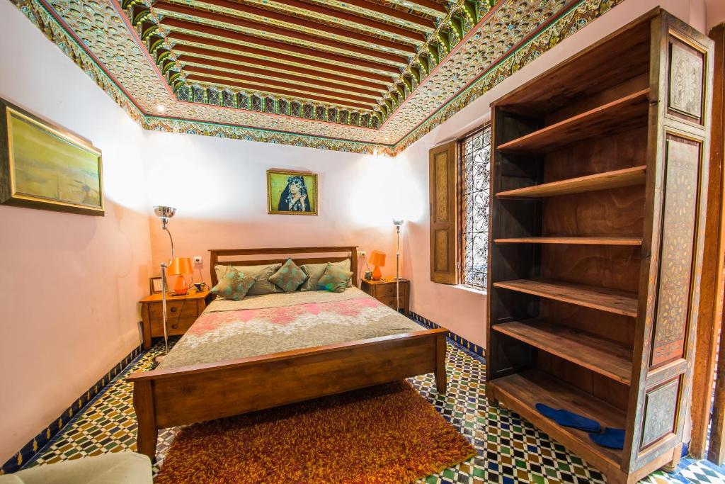 Postel nebo postele na pokoji v ubytování Riad L'Artiste