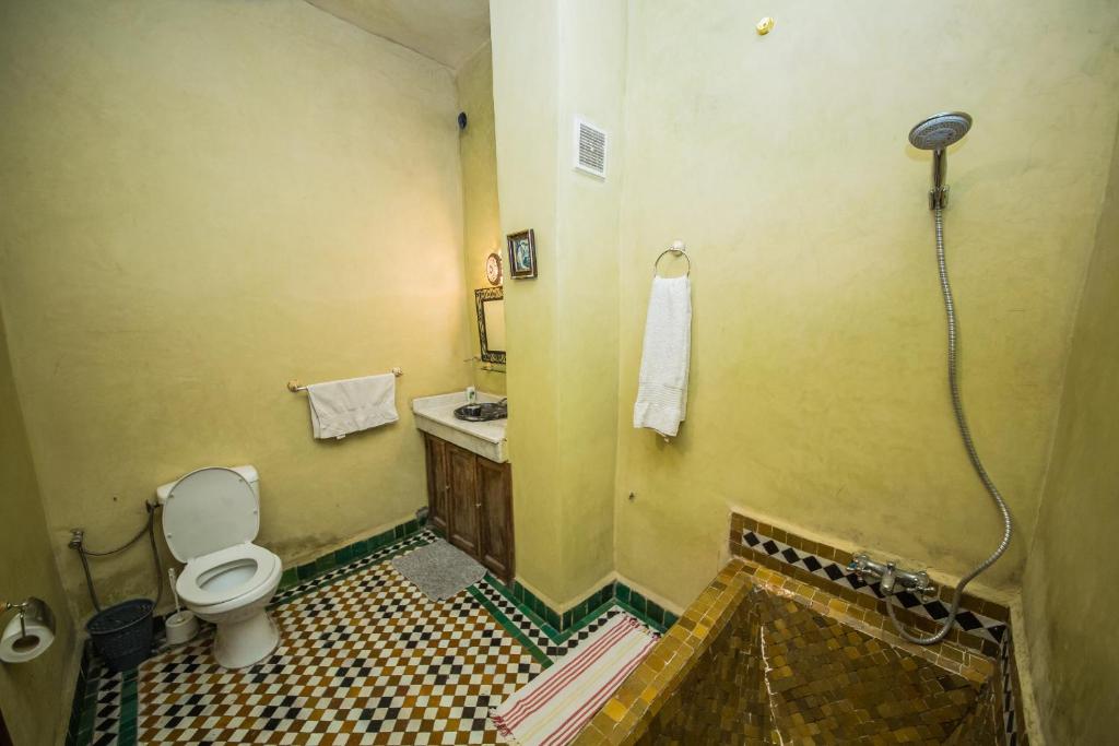 Koupelna v ubytování Riad L'Artiste