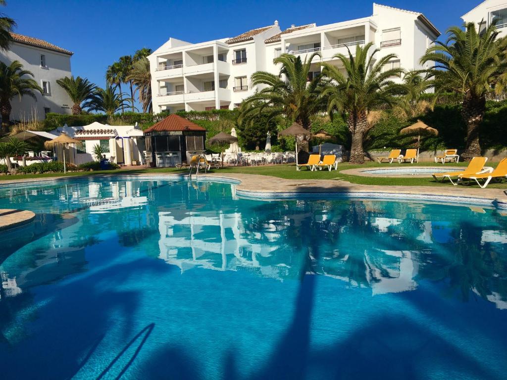 The swimming pool at or close to Rancho A 112