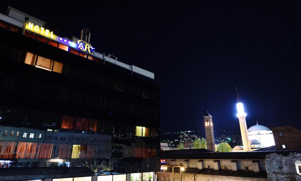 Nespecifikovaný výhled na destinaci Sarajevo nebo výhled na město při pohledu z hotelu
