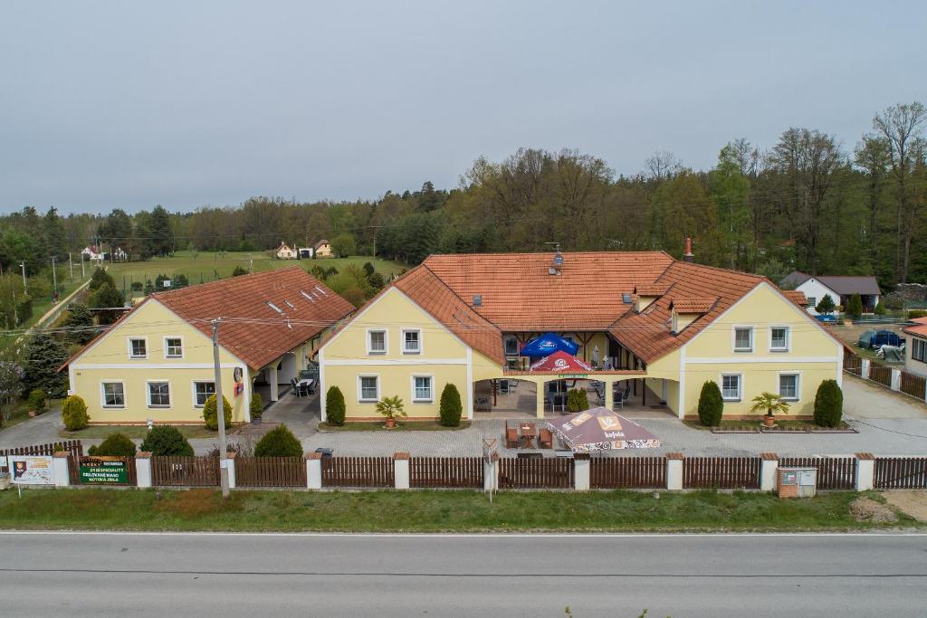 Budova, kde se penzion nachází