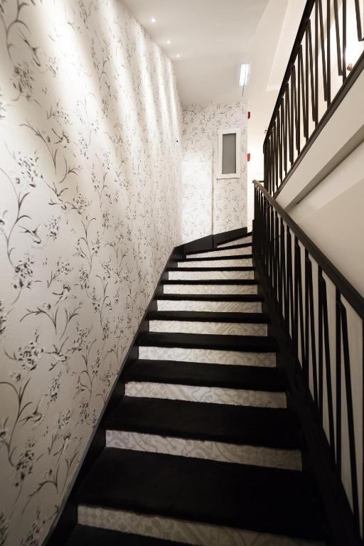 Legacy Gastro Suites - Resim 14