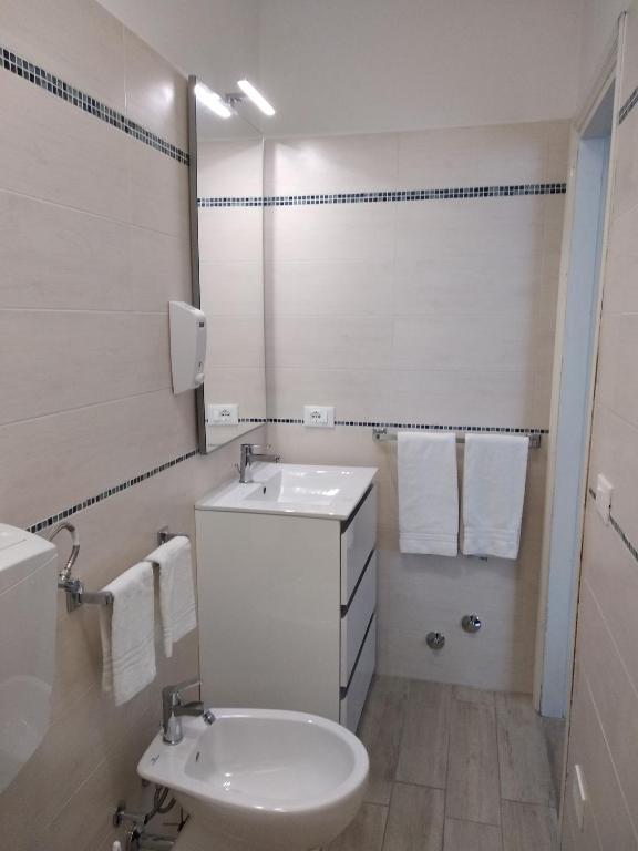 Koupelna v ubytování Albergo Dei 10 Colori