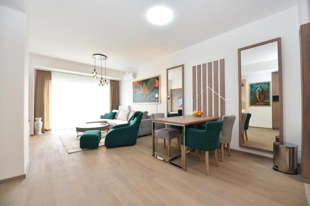 The Main Square Apartments - Appartement De Luxe