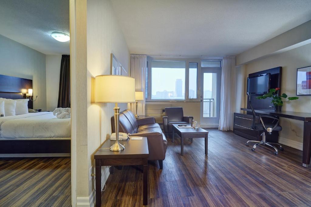 Town Inn Suites Hotel - Resim 35