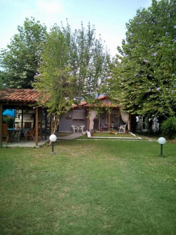 Zahrada ubytování Sevi Platamon Home