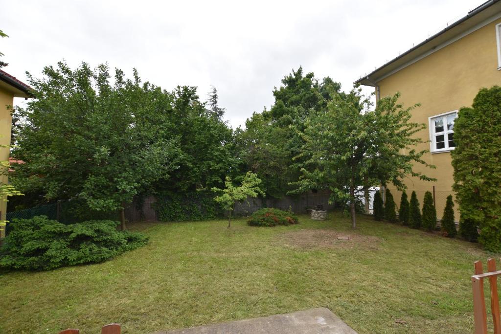 Ogród w obiekcie Borsi Apartman