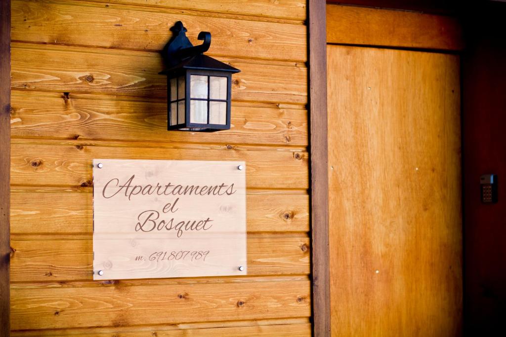 Refugio cálido,estilo nórdico el Bosquet - 带私人花园的两卧室公寓