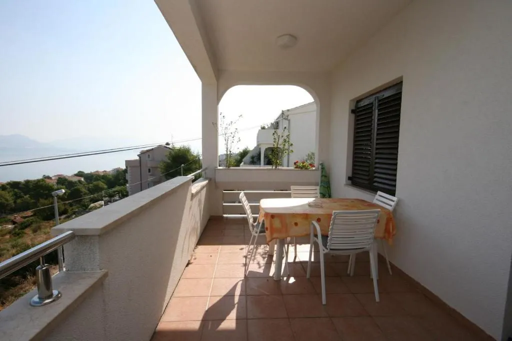 Apartments with a parking space Arbanija, Ciovo - 4646, Centola, Croatia