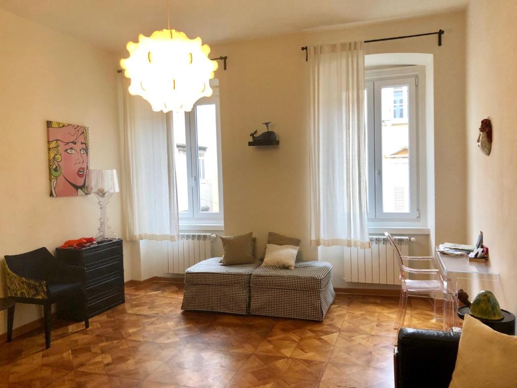 Posedenie v ubytovaní Alla Scalinata del Teatro Rossetti parcheggio