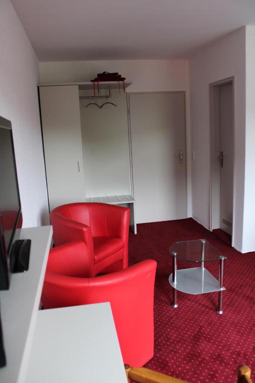 Posezení v ubytování Hotel-Pension Waldhaus