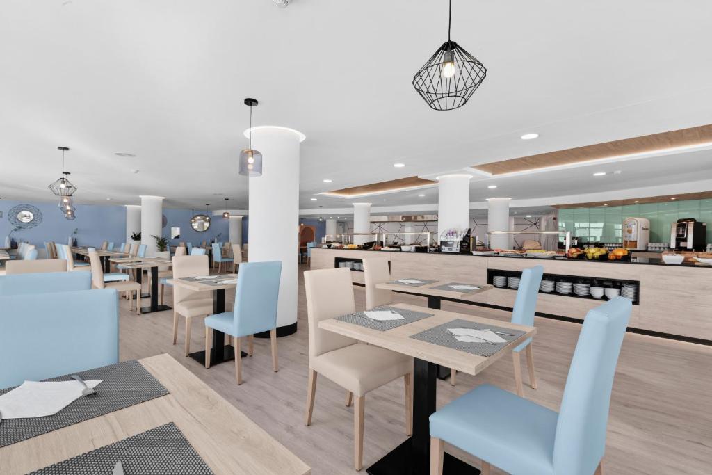 Restaurace v ubytování Palmanova Suites by TRH