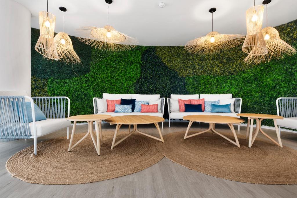 Posezení v ubytování Palmanova Suites by TRH