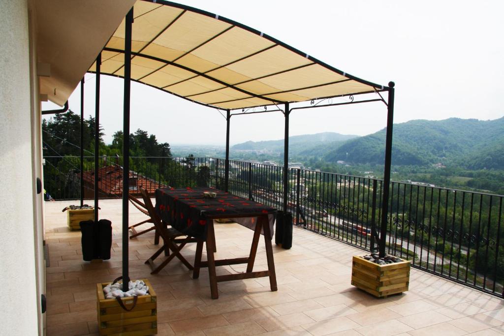 Nespecifikovaný výhled na hory nebo výhled na hory při pohledu z bed and breakfast