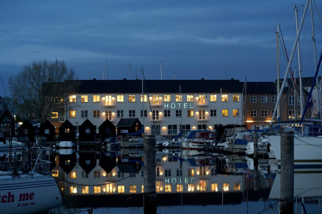 BB-Hotel Aarhus Havnehotellet - Resim 27