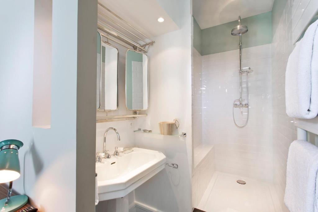 Hotel 1er Etage Marais バスルーム
