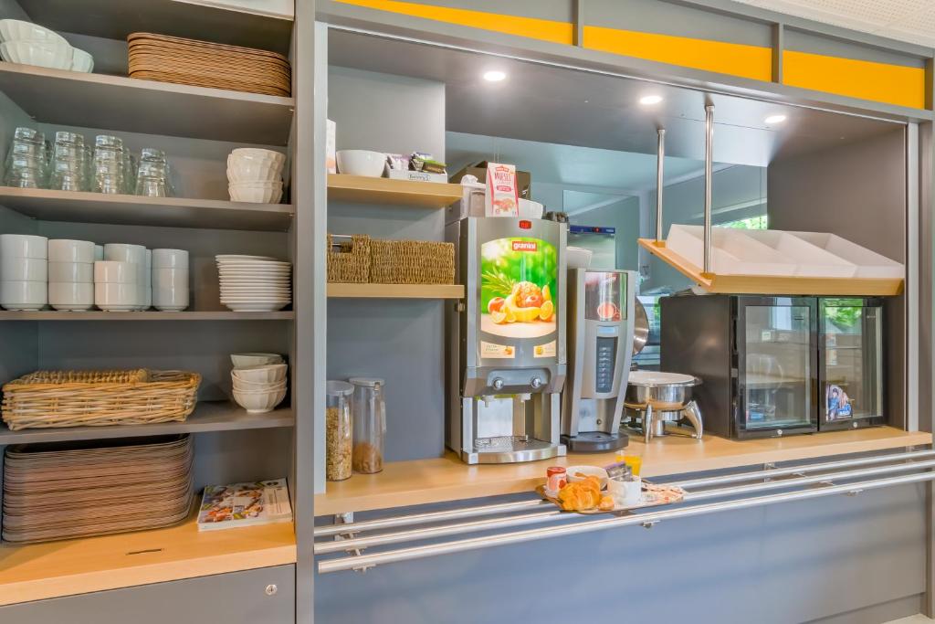 B&B HOTEL Marseille La Valentine - Resim 11