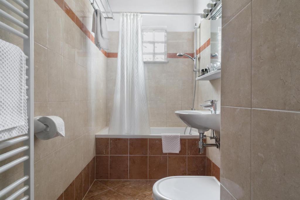 Villa Giardino Heritage Boutique Hotel Bol photo