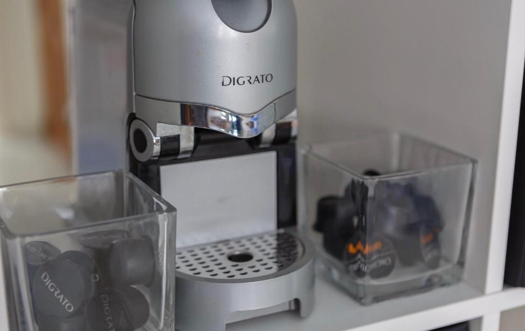 Coffee and tea making facilities at Apartamento semi-industrial palacio Castilla