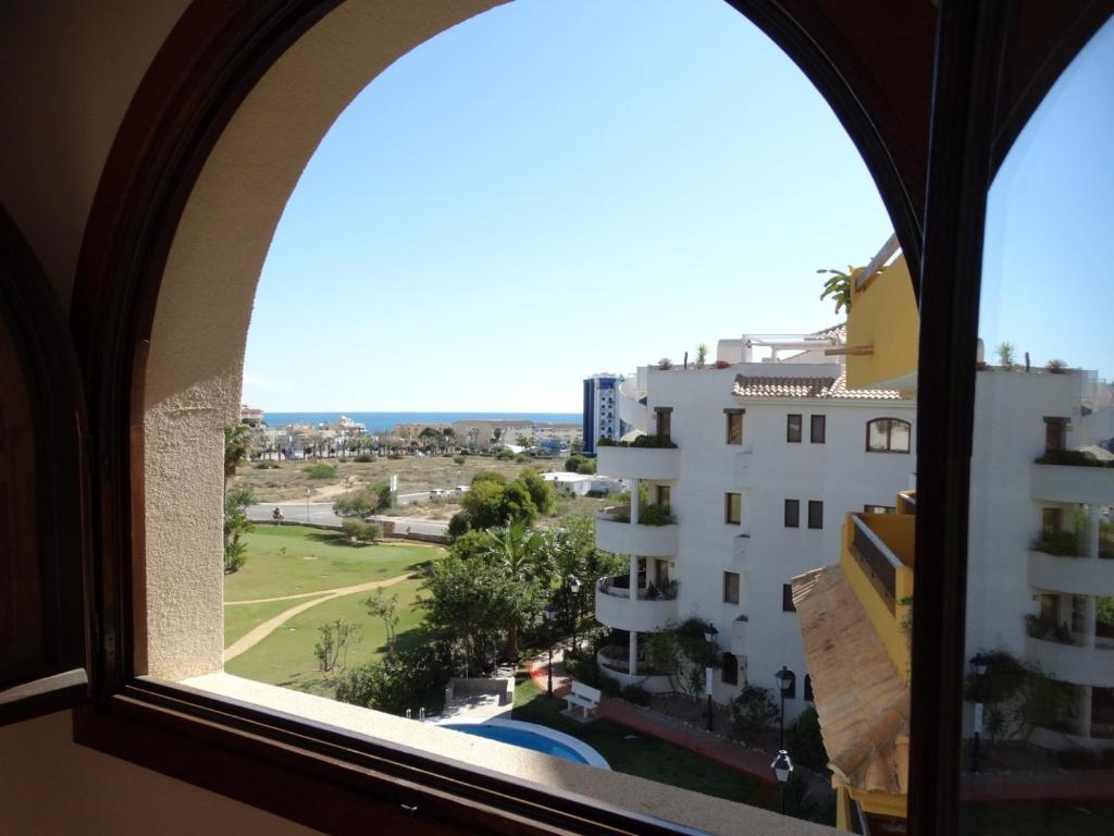 Výhľad na mesto Torrevieja alebo výhľad na mesto priamo z apartmánu