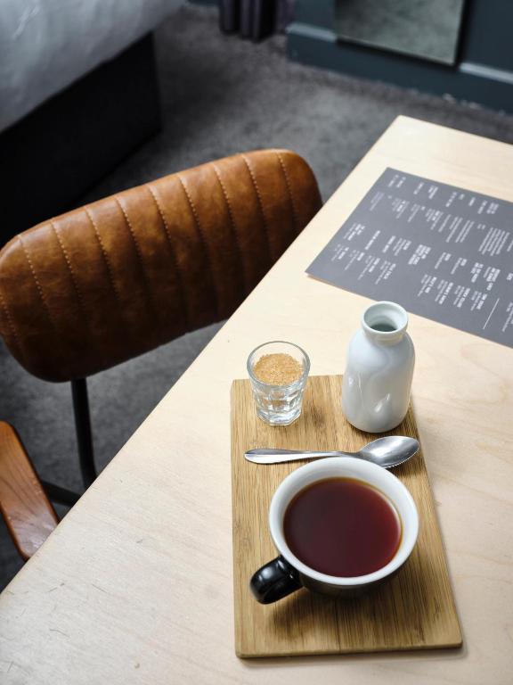 The 1852 Hotel - Self Check-in - Resim 13