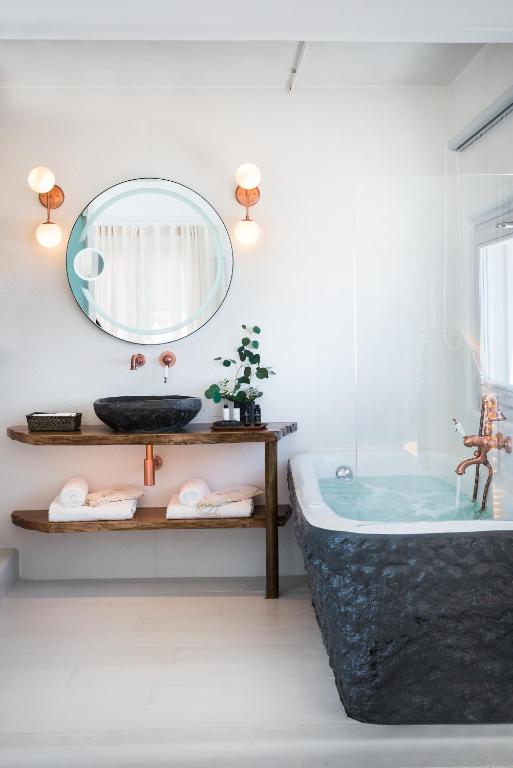 Koupelna v ubytování Emfasis Luxury Villa