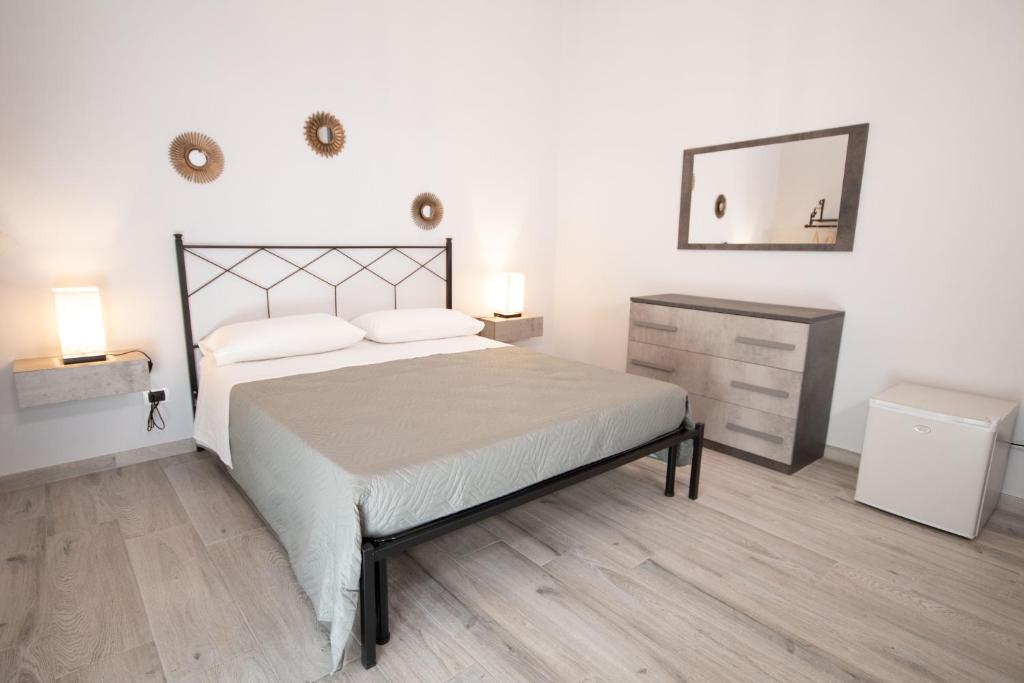 Rudiae Boutique - 10