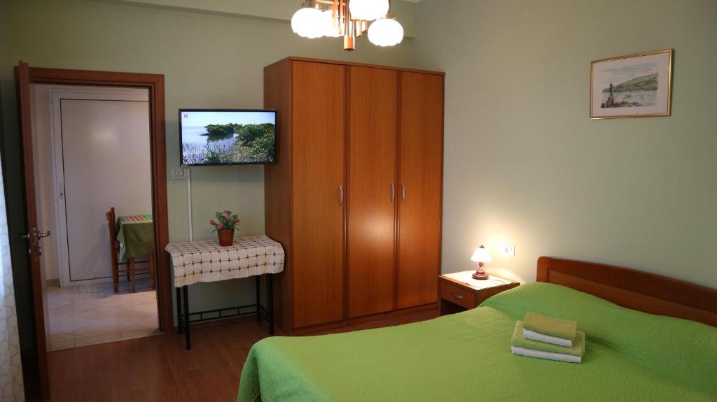 Apartments Komel - 15