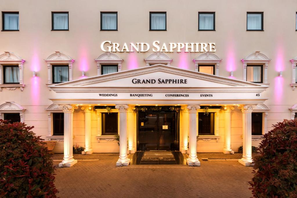 Grand Sapphire Hotel & Banqueting, Croydon – Updated 2024 Prices