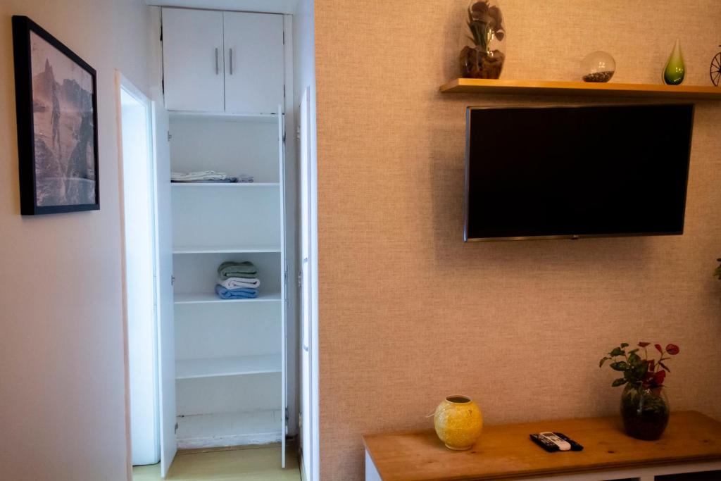  Quarto e sala em Ipanema perto da praia