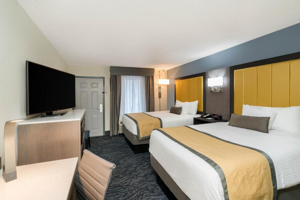 Baymont by Wyndham Franklin - Double Room With Two Double Beds - Non-Smoking