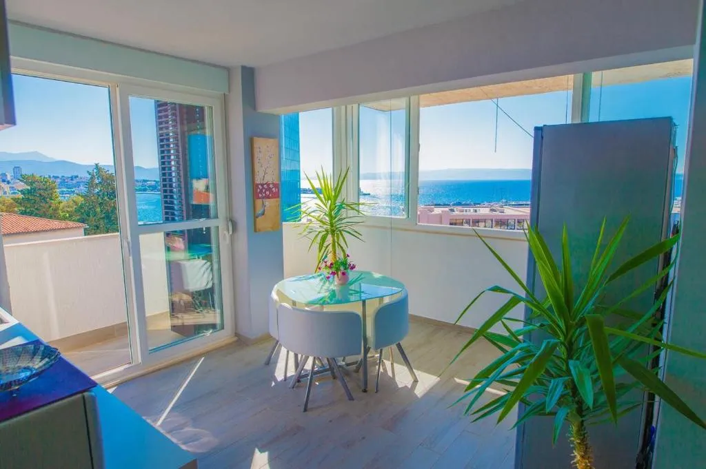 Apartments with a parking space Split - 8925, Split, Croatia