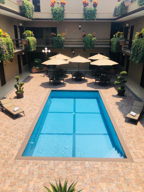 Bazén v ubytování Hotel Layfer del Centro, Córdoba, Ver nebo v jeho okolí