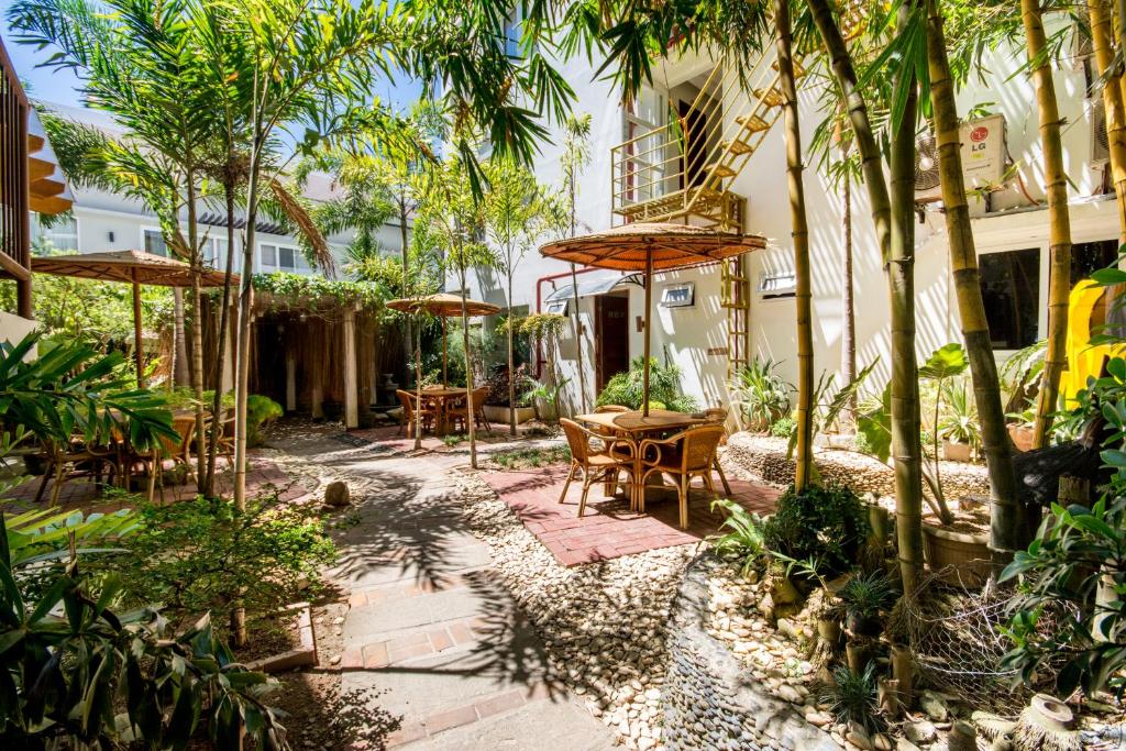 Zahrada ubytování Sur Beach Resort Boracay