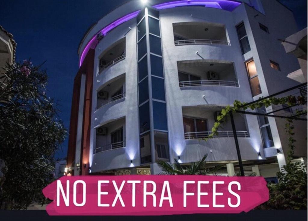 Budova, kde se aparthotel nachází