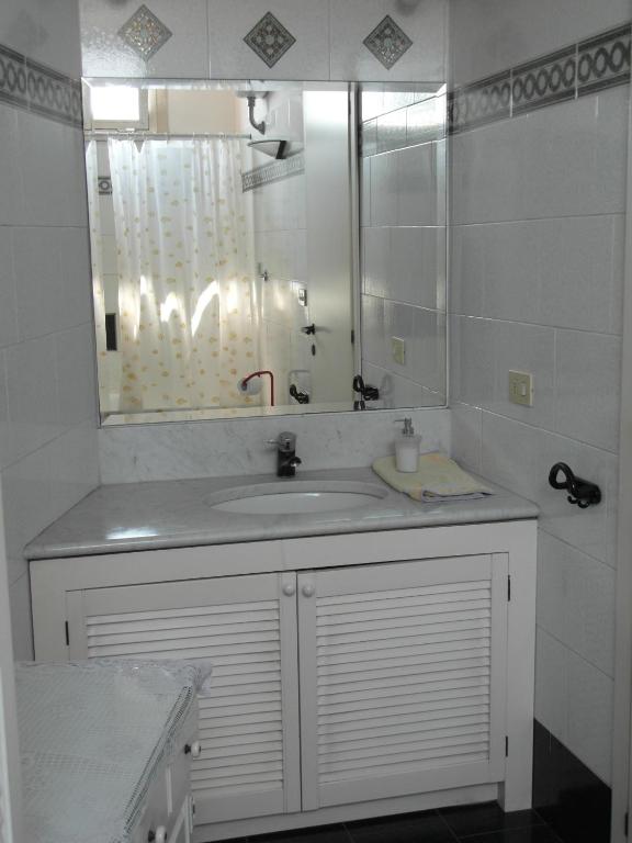 A bathroom at Abitazione Pigneto B&B
