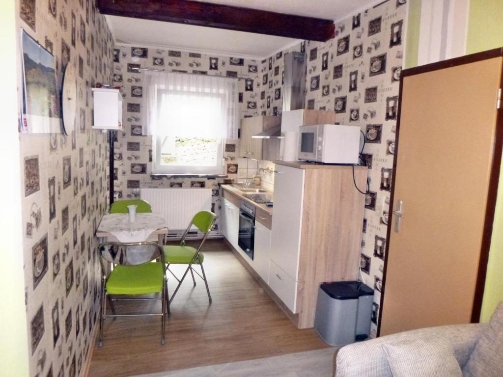 Η κουζίνα ή μικρή κουζίνα στο Ferienwohnung Baacke