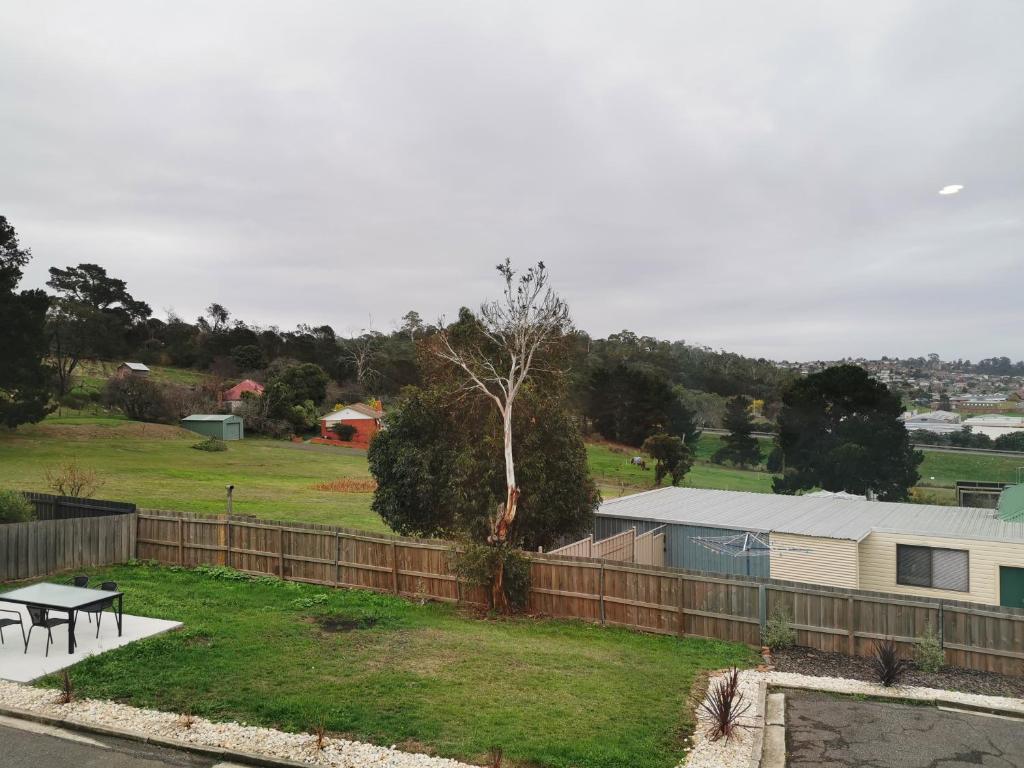 Youngtown Executive Apartments - 2BR included, Free Parking & Wifi, Sofa Bed & Cot fee applies photo
